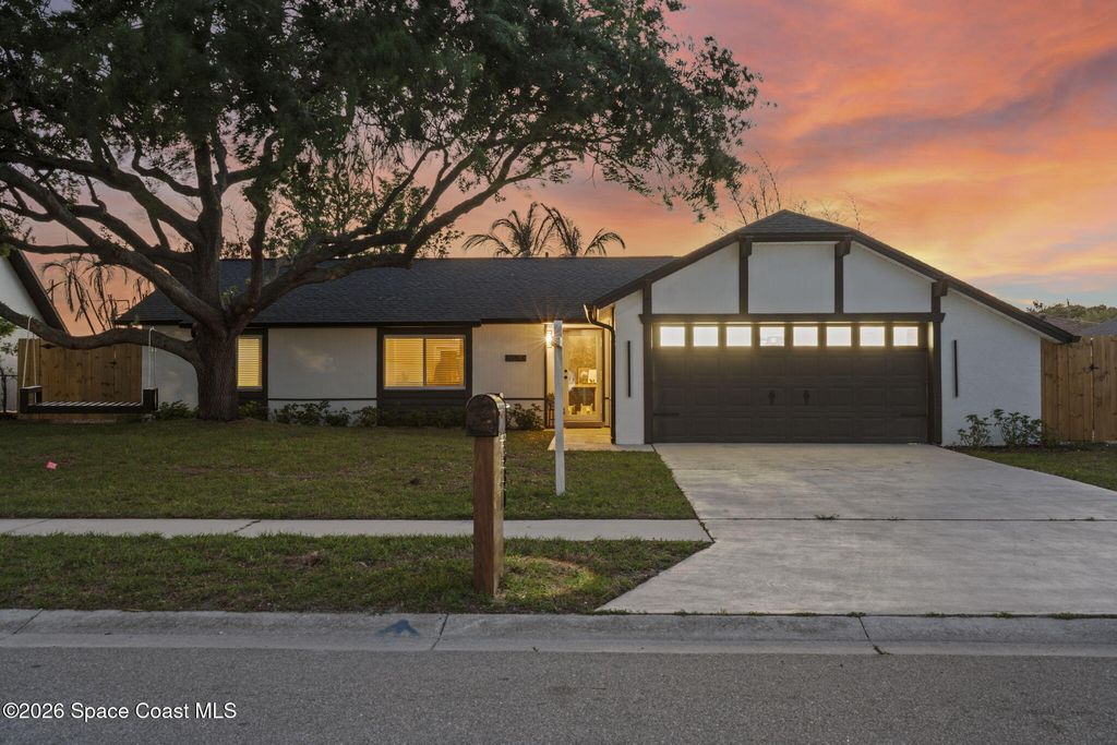 2630 Raintree Lake Circle, Merritt Island, FL 32953