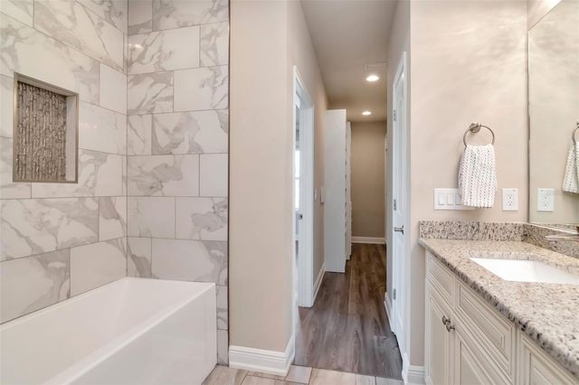 2407 W NORTH B STREET 2, Tampa, FL 33609