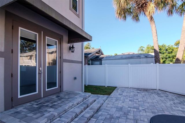 2407 W NORTH B STREET 2, Tampa, FL 33609