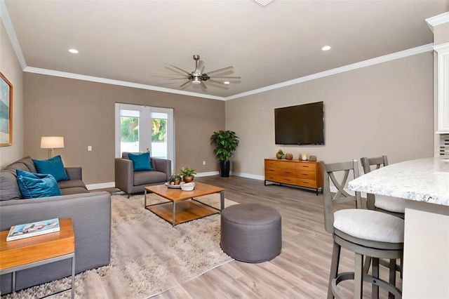 2407 W NORTH B STREET 2, Tampa, FL 33609