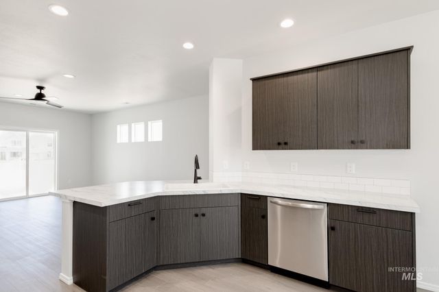 10487 W Teratai St, Star, ID 83669