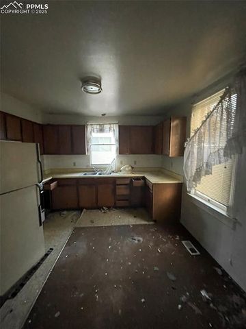 715 E Kiowa Street, Colorado Springs, CO 80903