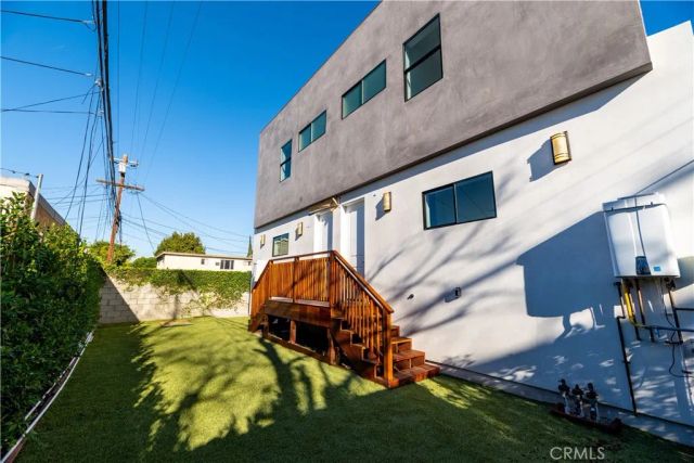 1809 S Longwood, Los Angeles, CA 90019