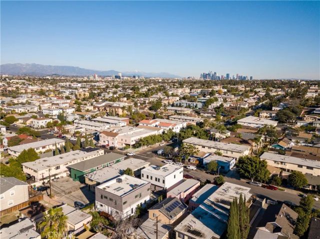 1809 S Longwood, Los Angeles, CA 90019