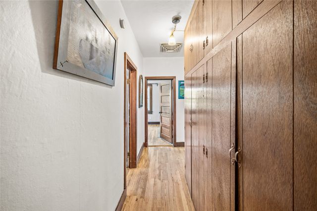 1724 Paseo De Peralta, Santa Fe, NM 87501