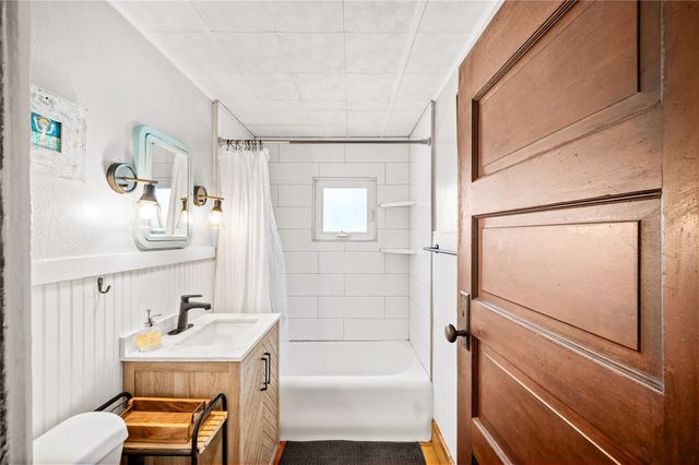 1724 Paseo De Peralta, Santa Fe, NM 87501