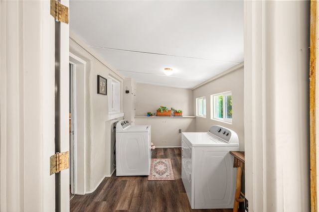 1724 Paseo De Peralta, Santa Fe, NM 87501