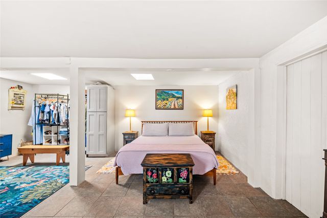 1724 Paseo De Peralta, Santa Fe, NM 87501