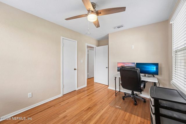 1632 CHARON Road, Jacksonville, FL 32205
