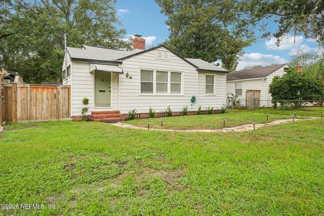 1632 CHARON Road, Jacksonville, FL 32205