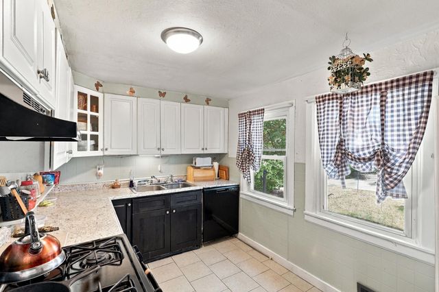 1 Duquette Street, Rochester, NH 03867