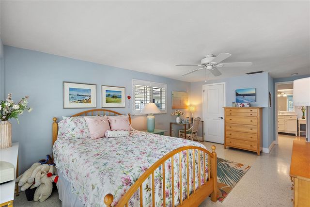 270 DORCHESTER DRIVE, Venice, FL 34293