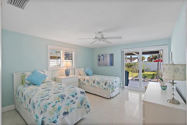 270 DORCHESTER DRIVE, Venice, FL 34293