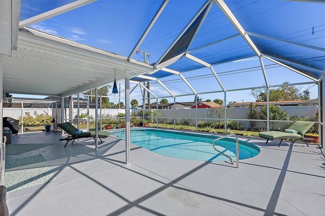 270 DORCHESTER DRIVE, Venice, FL 34293