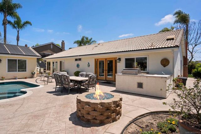 1510 Orangeview Dr 1-2, Encinitas, CA 92024