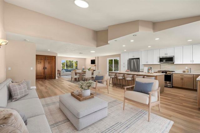 1510 Orangeview Dr 1-2, Encinitas, CA 92024