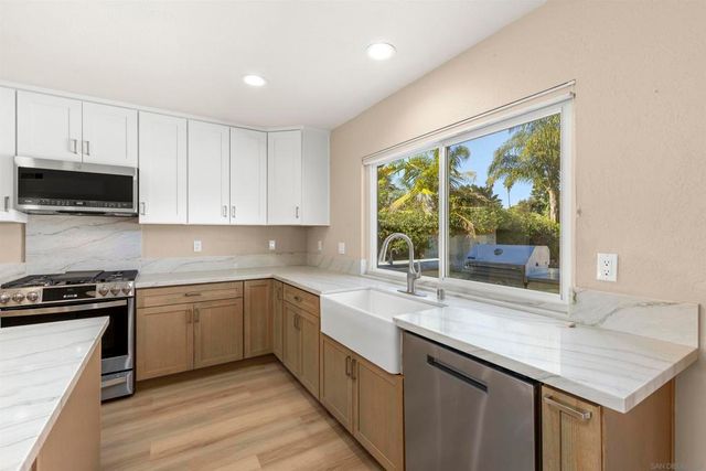 1510 Orangeview Dr 1-2, Encinitas, CA 92024