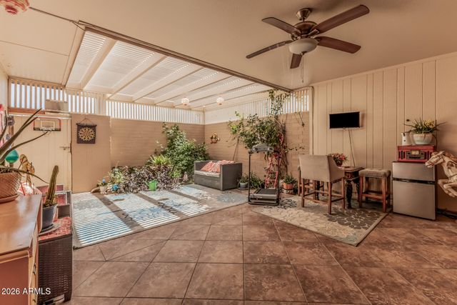 11017 W TOPAZ Drive, Sun City, AZ 85351