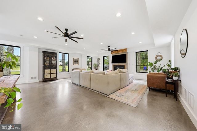 10814 POWELL RD, Thurmont, MD 21788