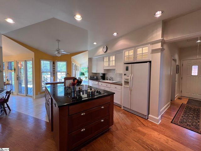 109 Buckingham Road, Easley, SC 29640