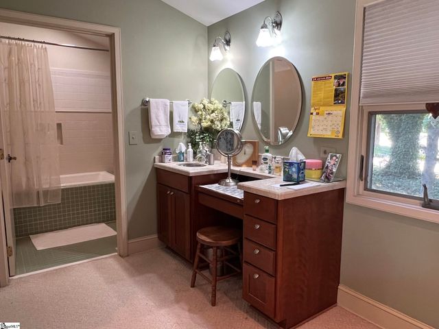 109 Buckingham Road, Easley, SC 29640