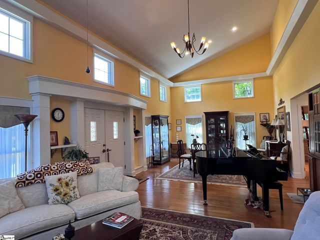 109 Buckingham Road, Easley, SC 29640