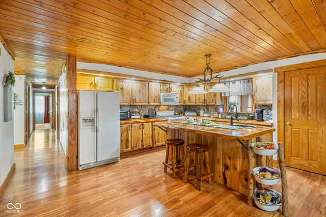 4981 E Rinker Road, Mooresville, IN 46158