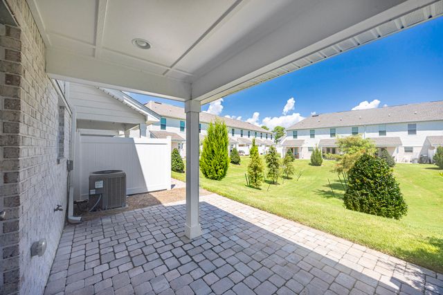 400 Mattie M Kelly Boulevard, Unit 70, Destin, FL 32541