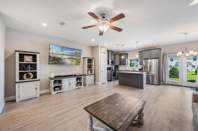 400 Mattie M Kelly Boulevard, Unit 70, Destin, FL 32541