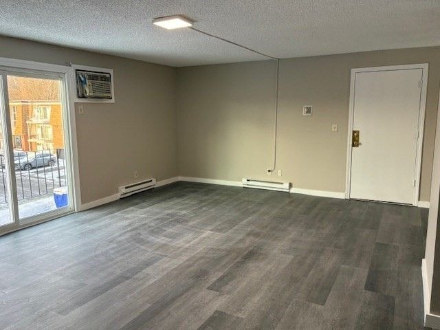 80 Damon Rd 4302, Northampton, MA 01060