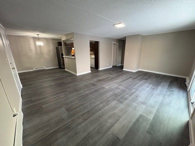 80 Damon Rd 4302, Northampton, MA 01060