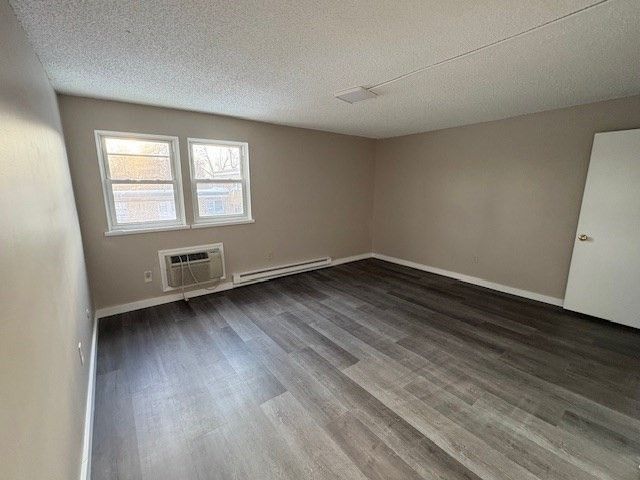 80 Damon Rd 4302, Northampton, MA 01060