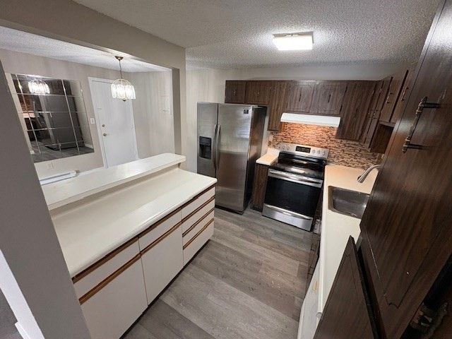 80 Damon Rd 4302, Northampton, MA 01060