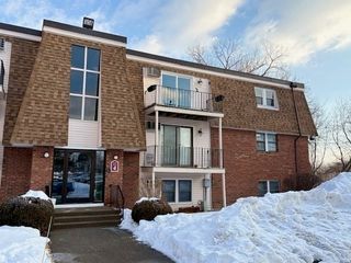 80 Damon Rd 4302, Northampton, MA 01060