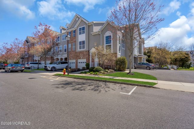 126 Melanie Way 1903, Manahawkin, NJ 08050