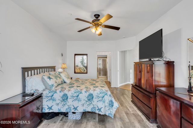 126 Melanie Way 1903, Manahawkin, NJ 08050