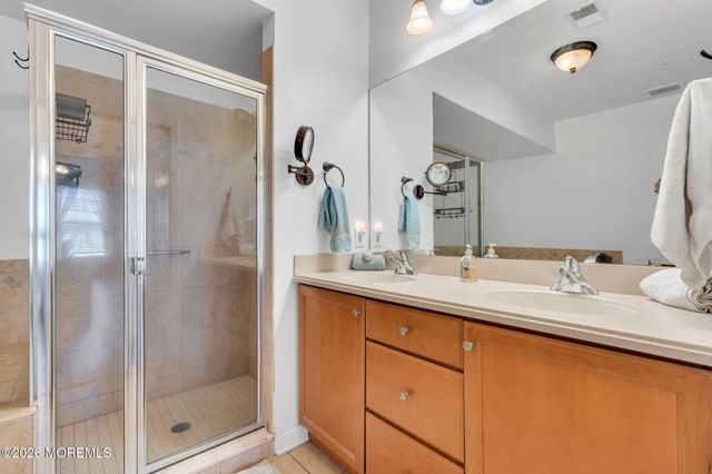 126 Melanie Way 1903, Manahawkin, NJ 08050