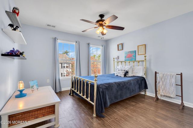 126 Melanie Way 1903, Manahawkin, NJ 08050