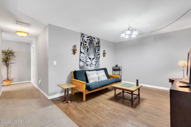 126 Melanie Way 1903, Manahawkin, NJ 08050