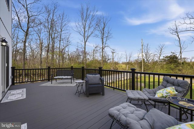 436 SUMMERVILLE RD, Boyce, VA 22620