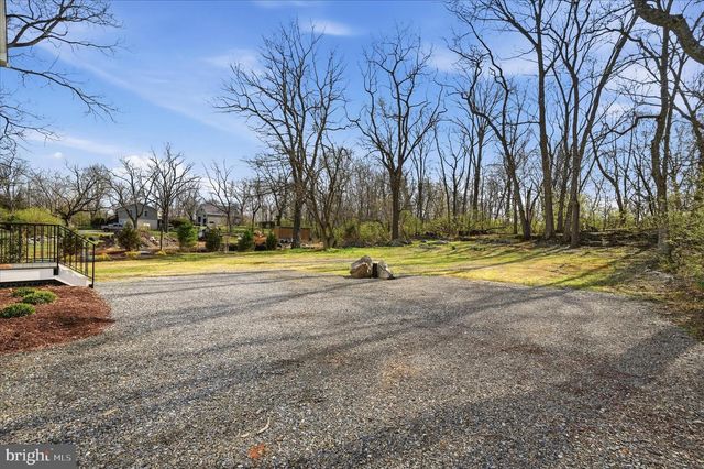 436 SUMMERVILLE RD, Boyce, VA 22620