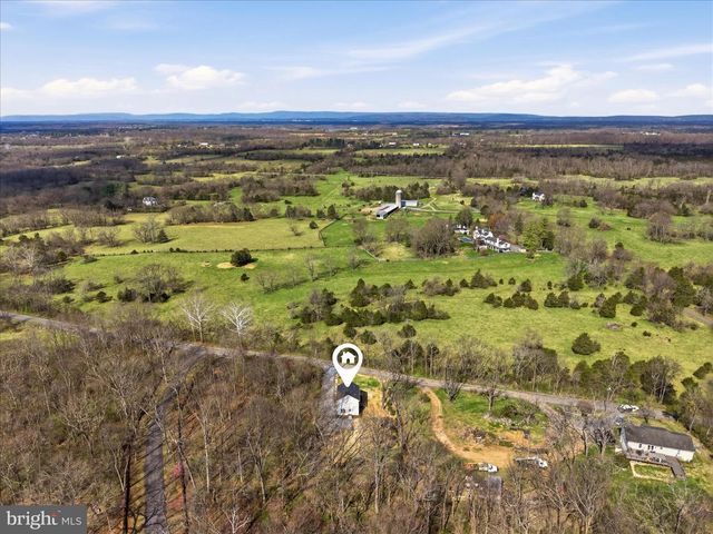 436 SUMMERVILLE RD, Boyce, VA 22620
