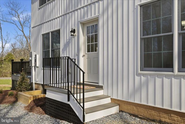 436 SUMMERVILLE RD, Boyce, VA 22620