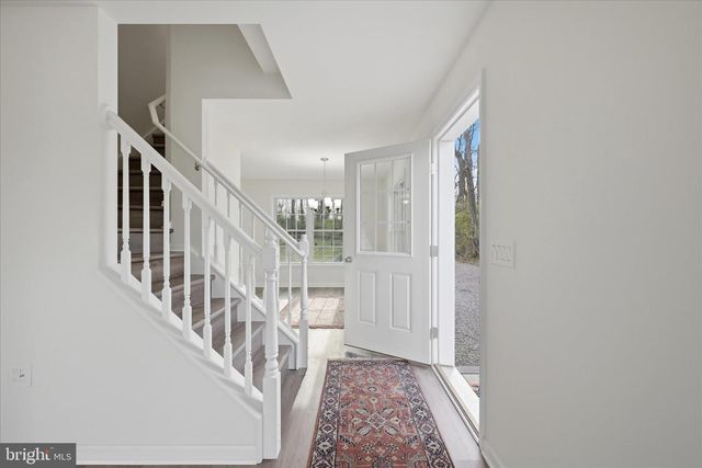 436 SUMMERVILLE RD, Boyce, VA 22620