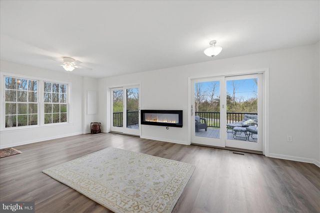 436 SUMMERVILLE RD, Boyce, VA 22620
