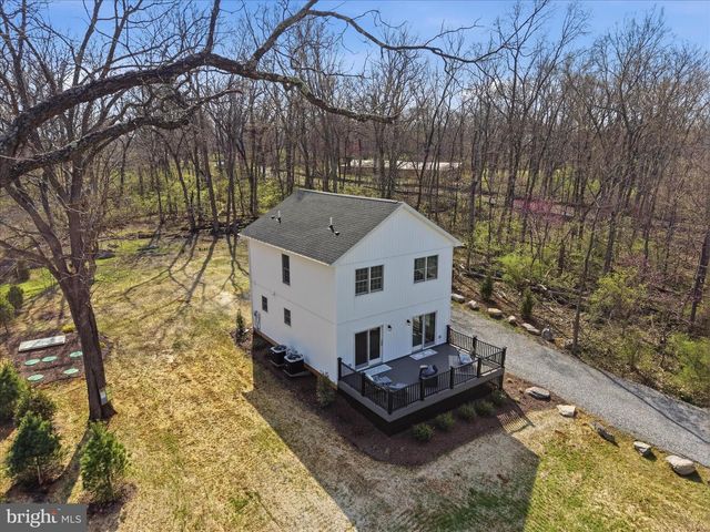 436 SUMMERVILLE RD, Boyce, VA 22620