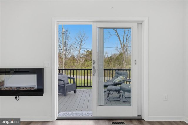 436 SUMMERVILLE RD, Boyce, VA 22620