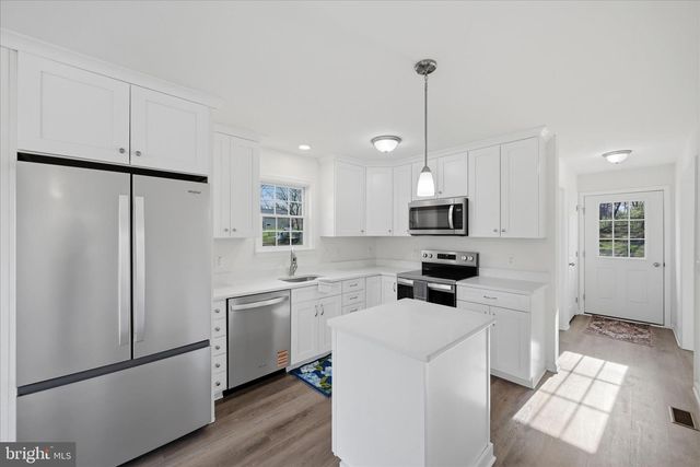 436 SUMMERVILLE RD, Boyce, VA 22620