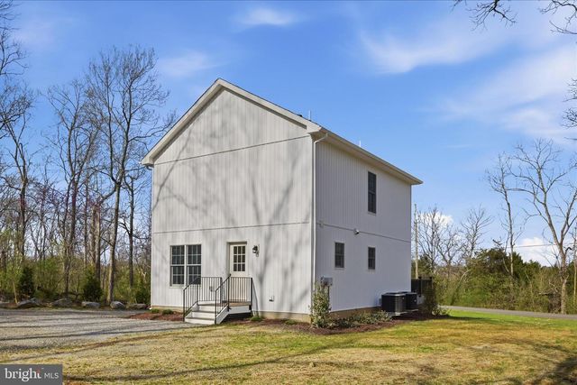 436 SUMMERVILLE RD, Boyce, VA 22620