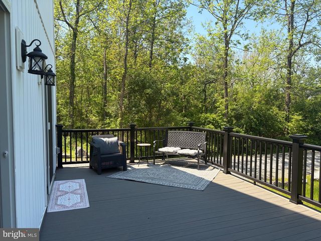 436 SUMMERVILLE RD, Boyce, VA 22620